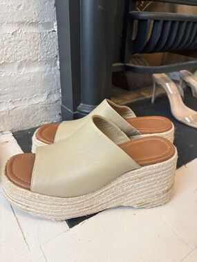 Seychelles Womens Slip-On Espadrille Platform Sandals in Light Beige